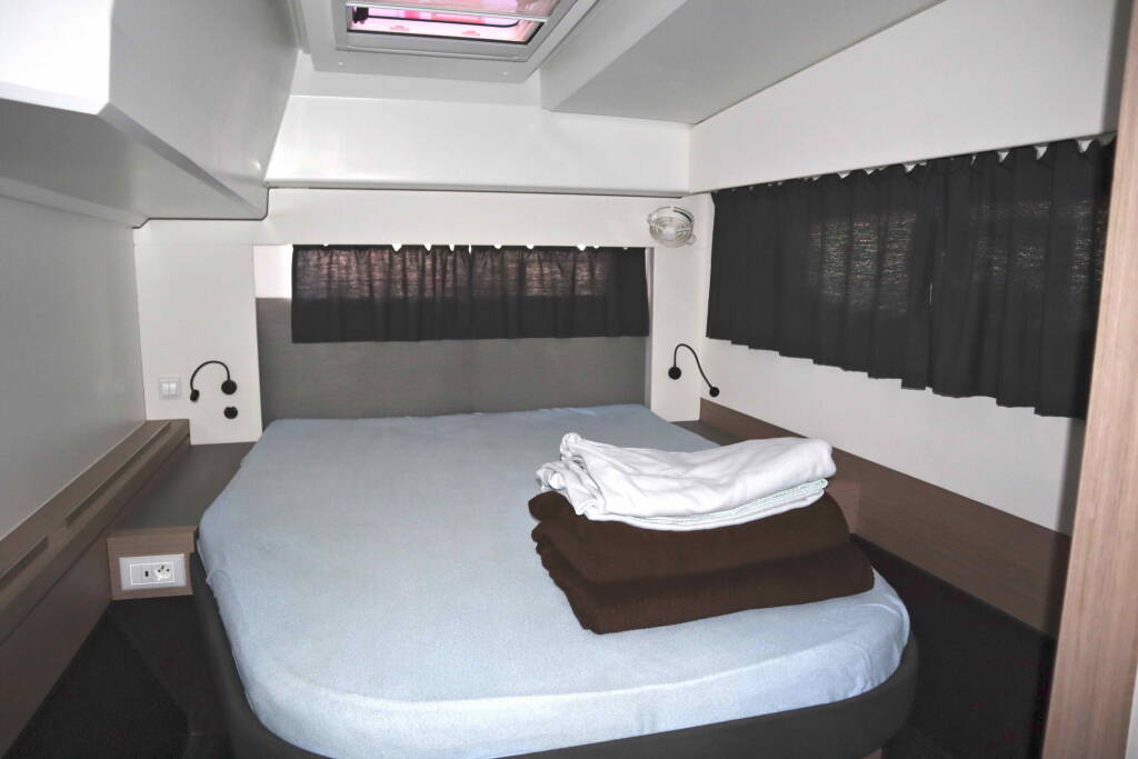 Katamaran Fountaine Pajot Astrea 42 