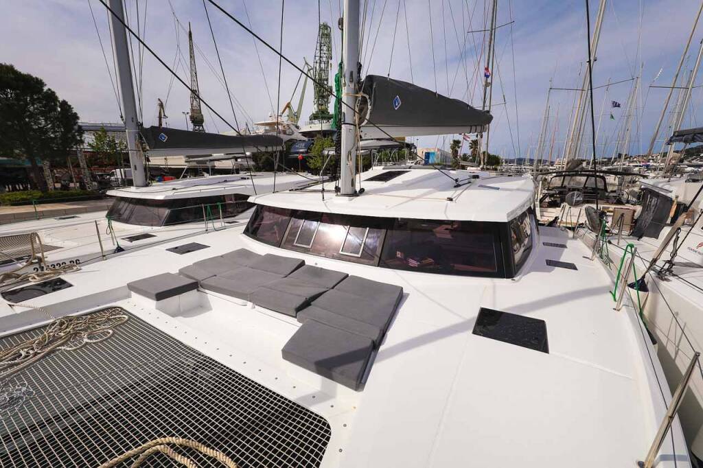 Katamaran Fountaine Pajot Astrea 42 Ariel