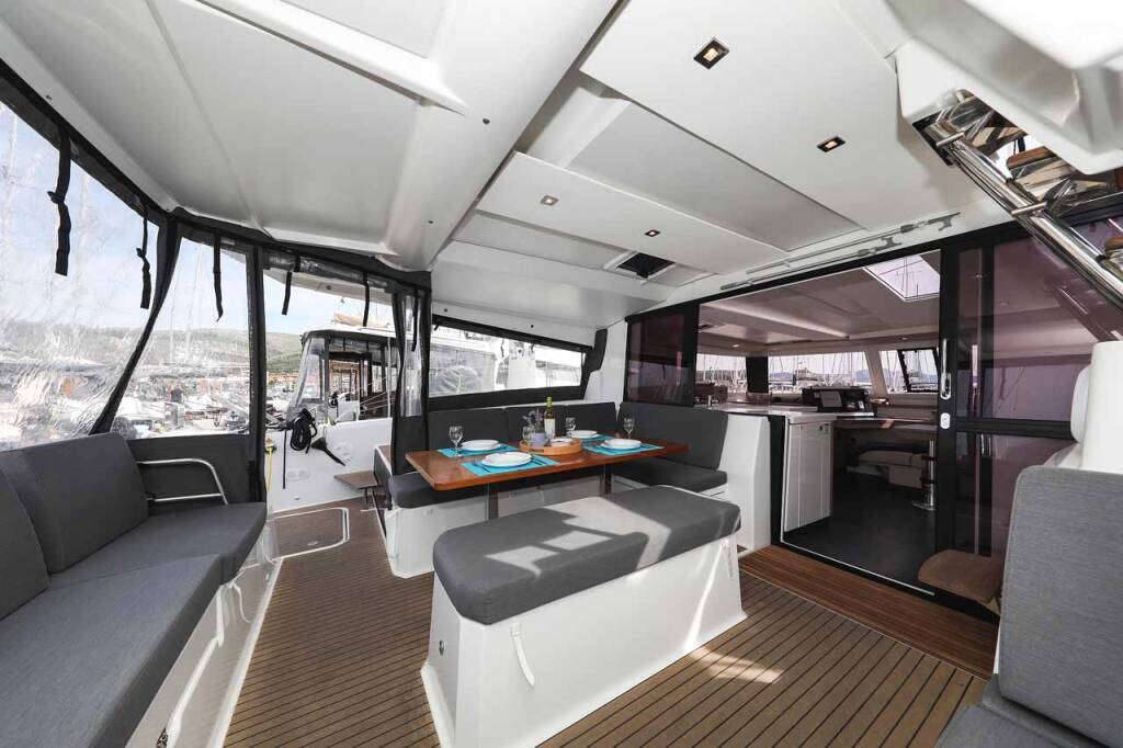 Katamaran Fountaine Pajot Astrea 42 Ariel