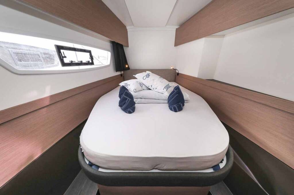 Katamaran Fountaine Pajot Astrea 42 Ariel