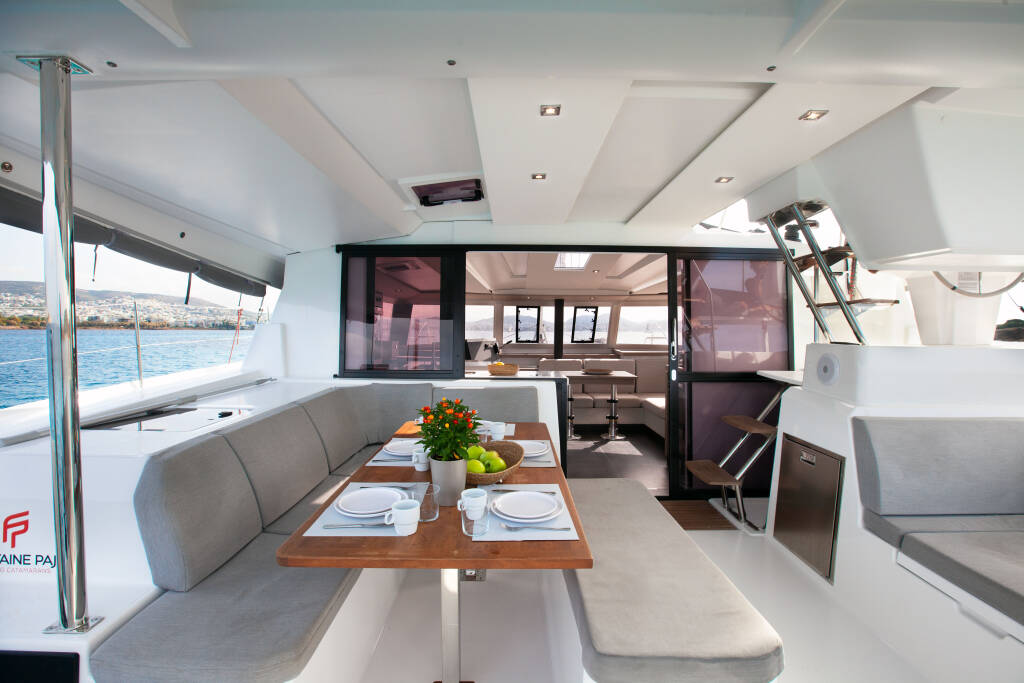 Catamaran Fountaine Pajot Astrea 42 Argo I