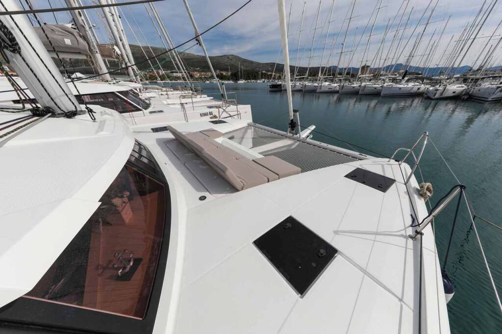 Catamaran Fountaine Pajot Astrea 42 Alchiba
