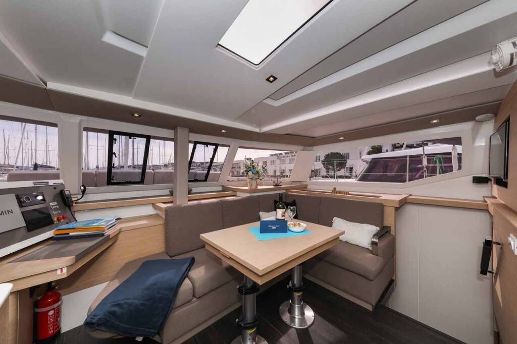Catamaran Fountaine Pajot Astrea 42 Alchiba