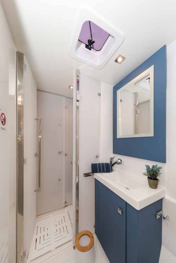 Catamaran Fountaine Pajot Astrea 42 Alchiba
