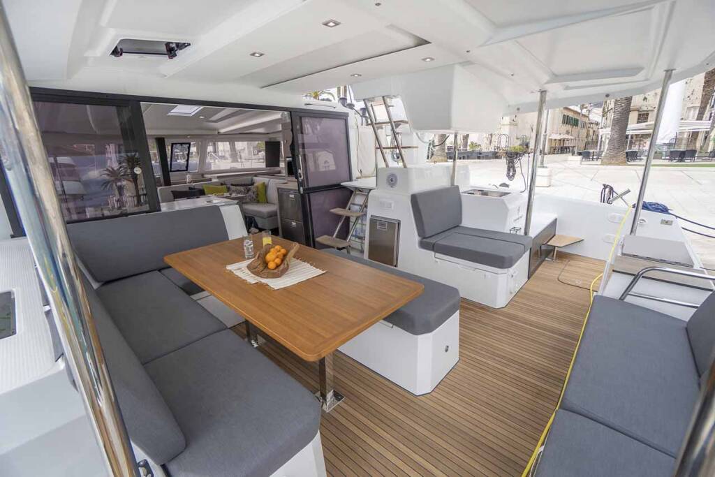 Katamaran Fountaine Pajot Astrea 42 Mojo