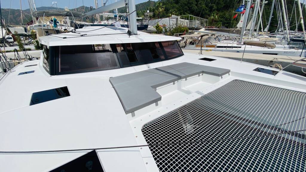 Katamaran Fountaine Pajot Astrea 42 Capella 1