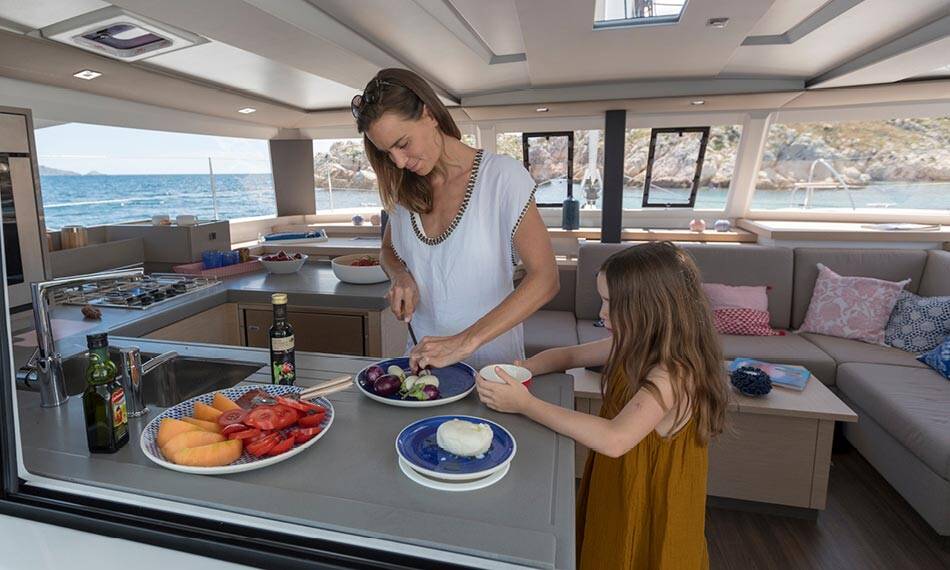 Katamaran Fountaine Pajot Astrea 42 Elizabeth