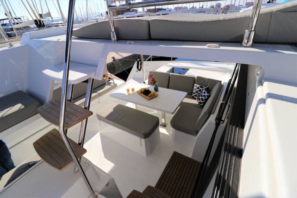 Katamaran Fountaine Pajot Astrea 42 Mouse