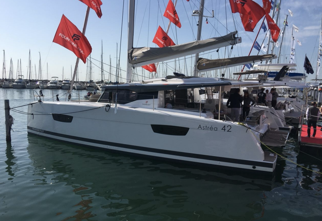 Katamaran Fountaine Pajot Astrea 42 Mae Fee