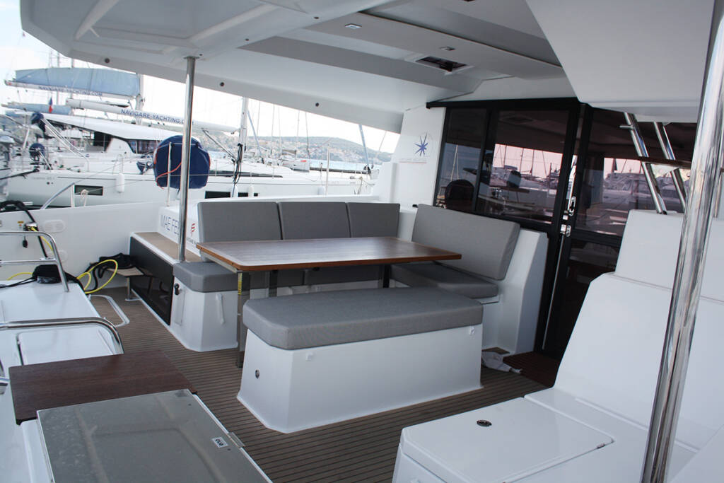 Catamaran Fountaine Pajot Astrea 42 Mae Fee