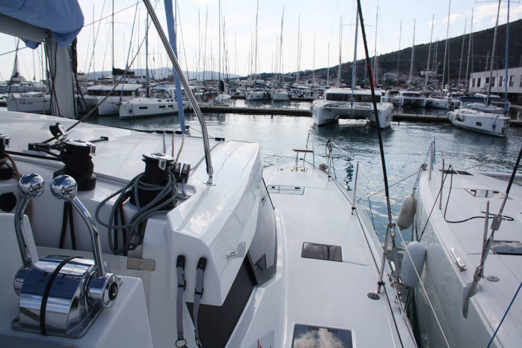 Catamaran Fountaine Pajot Astrea 42 Mae Fee