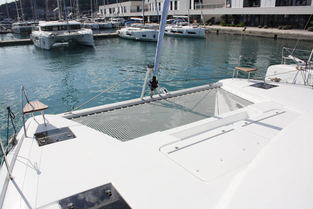 Catamaran Fountaine Pajot Astrea 42 Mae Fee