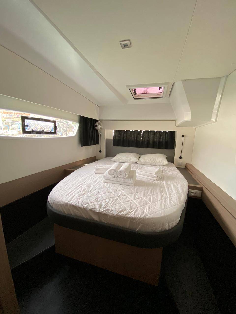 Katamaran Fountaine Pajot Astrea 42 Ooga Chaka