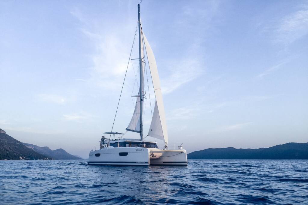 Katamaran Fountaine Pajot Astrea 42 Wave