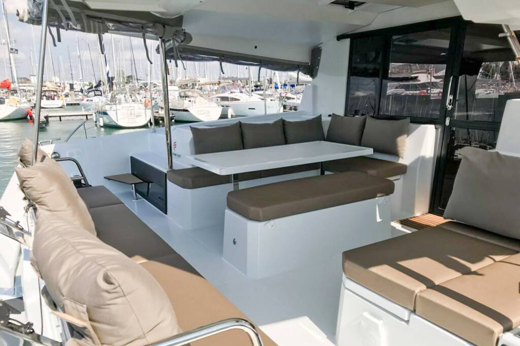 Katamaran Fountaine Pajot Astrea 42 Wave