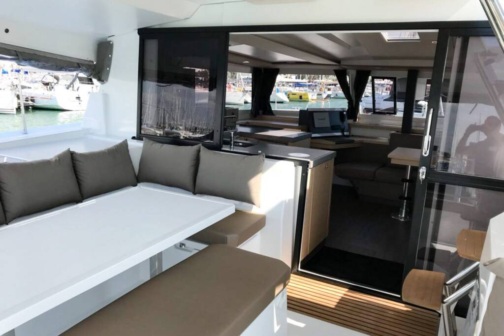 Katamaran Fountaine Pajot Astrea 42 Wave