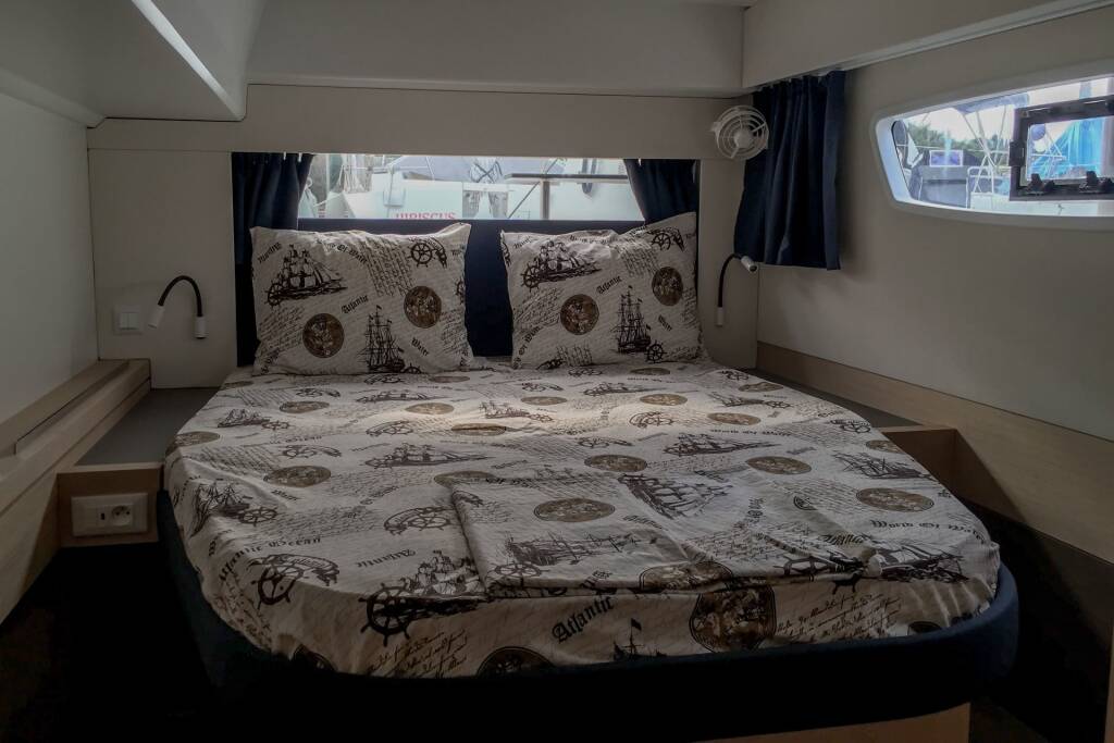 Katamaran Fountaine Pajot Astrea 42 Wave