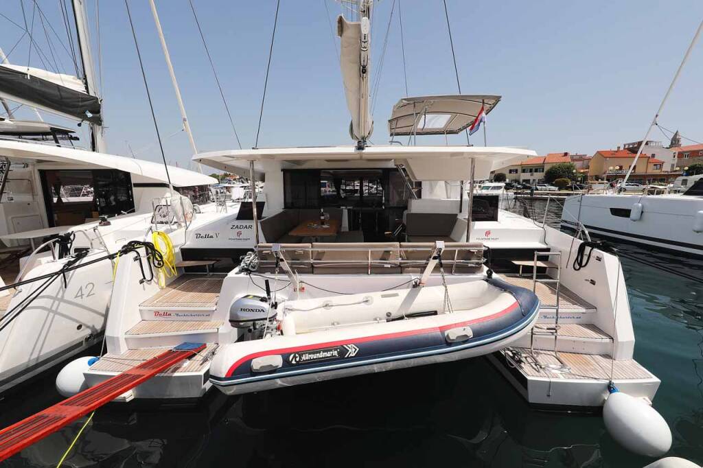 Katamaran Fountaine Pajot Astrea 42 Bella V