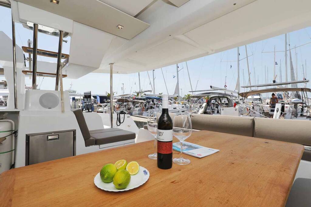 Katamaran Fountaine Pajot Astrea 42 Bella V