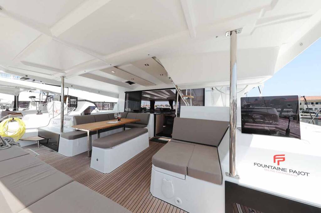 Katamaran Fountaine Pajot Astrea 42 Bella V