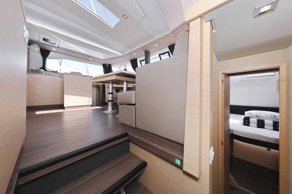Katamaran Fountaine Pajot Astrea 42 Bella V
