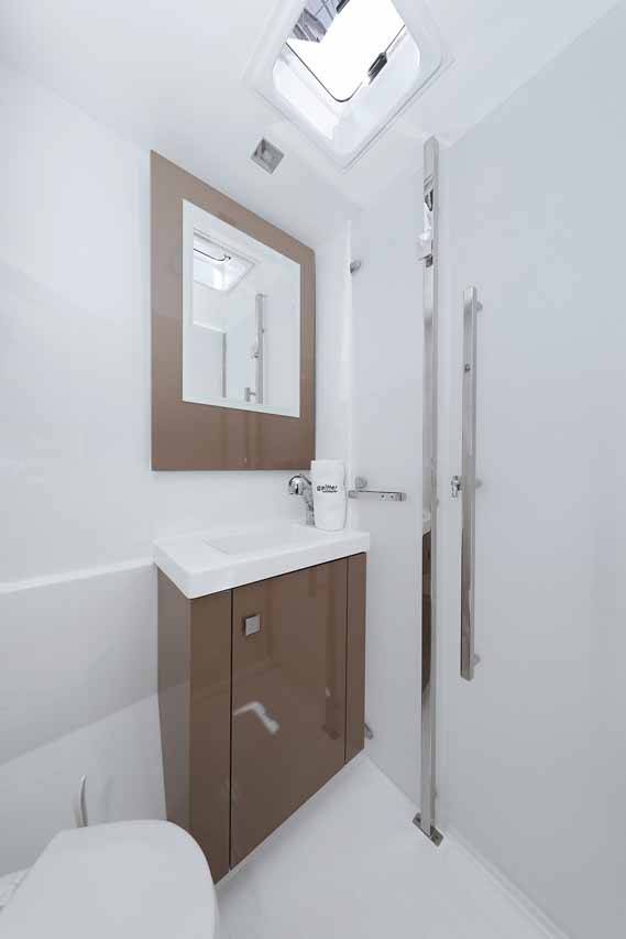Katamaran Fountaine Pajot Astrea 42 Bella V