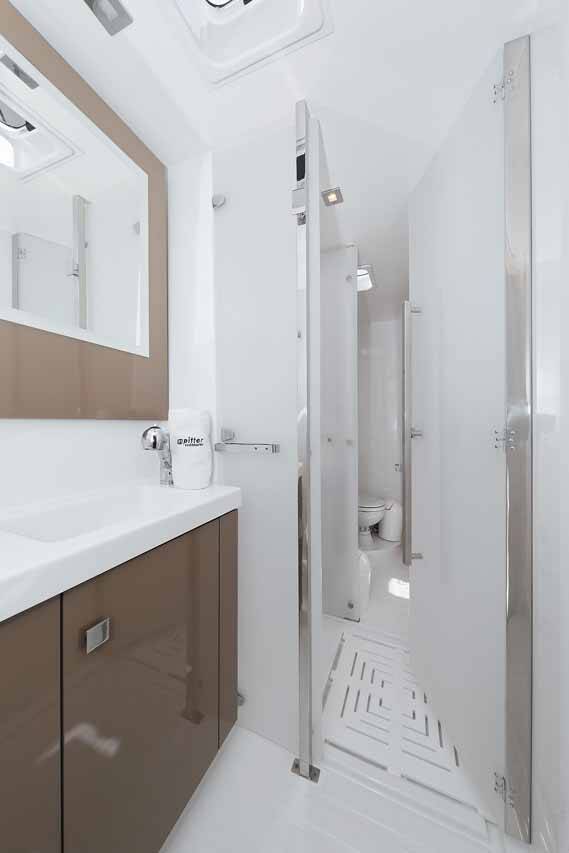 Katamaran Fountaine Pajot Astrea 42 Bella V