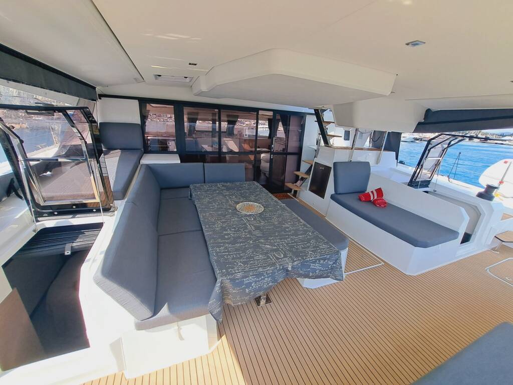 Catamaran Fountaine Pajot Aura 51 Le Grand Bogavant