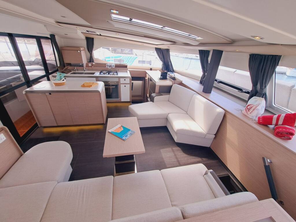 Catamaran Fountaine Pajot Aura 51 Le Grand Bogavant