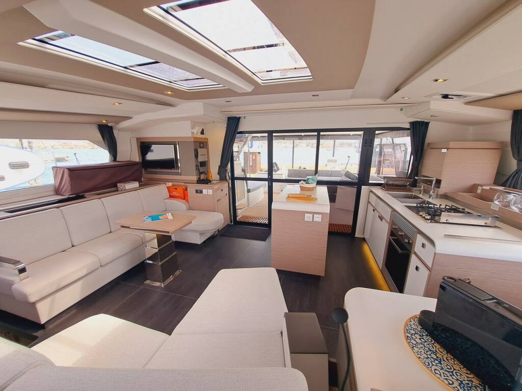 Catamaran Fountaine Pajot Aura 51 Le Grand Bogavant