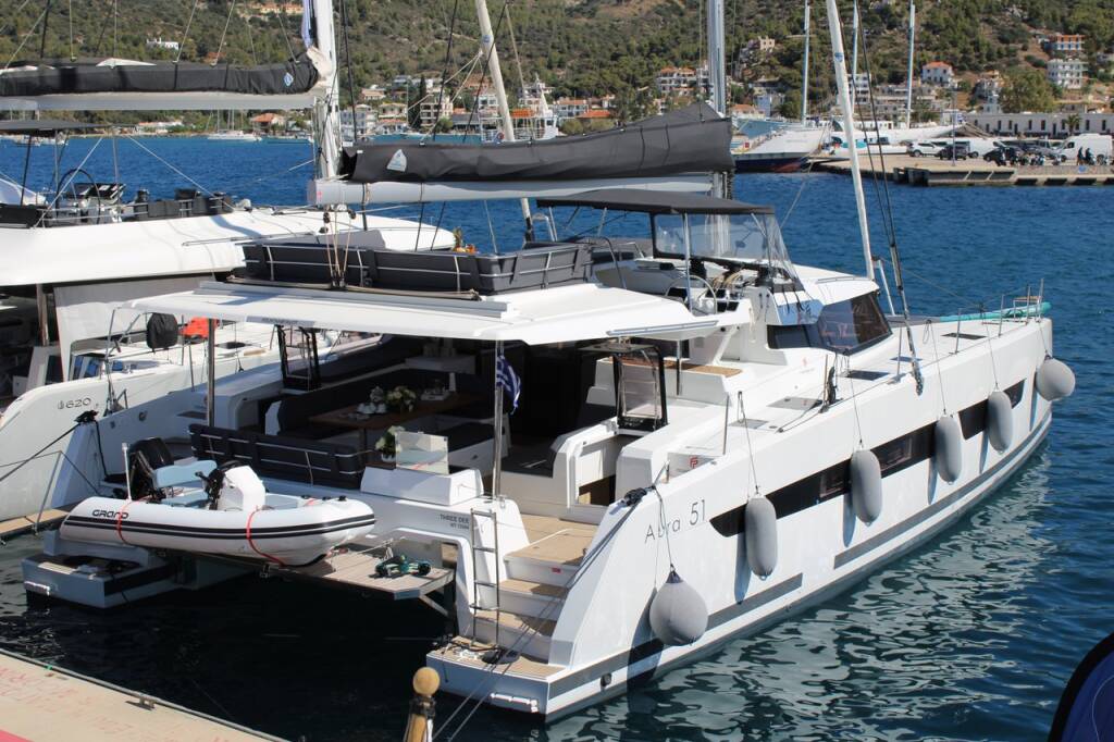 Catamaran Fountaine Pajot Aura 51 Three Dee