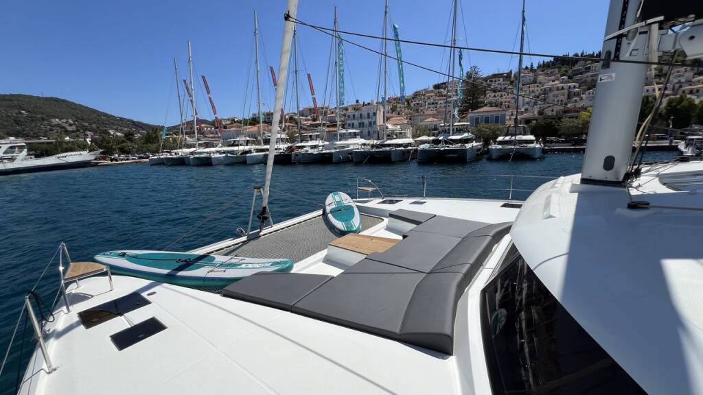 Catamaran Fountaine Pajot Aura 51 Three Dee