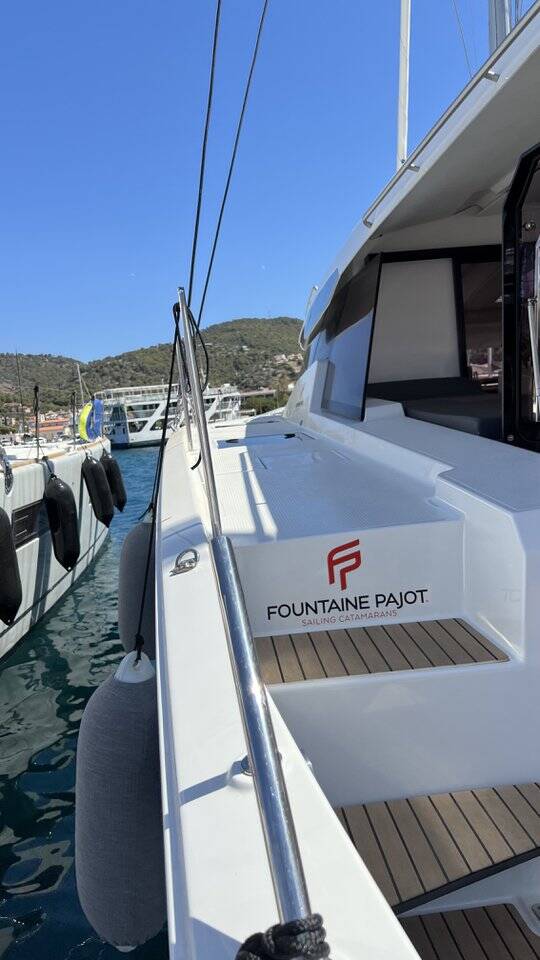 Catamaran Fountaine Pajot Aura 51 Three Dee