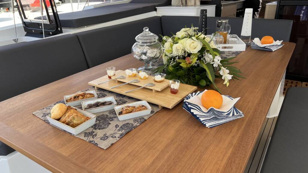 Catamaran Fountaine Pajot Aura 51 Three Dee