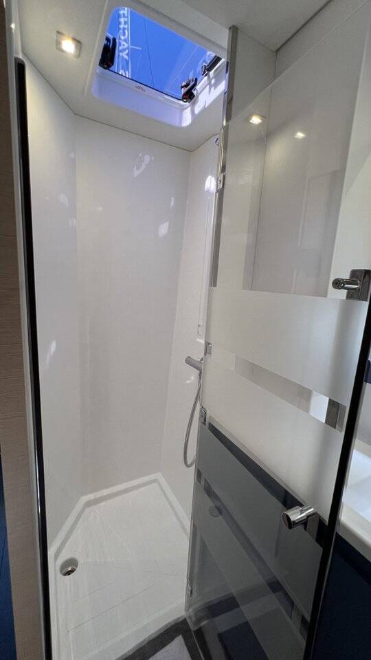 Catamaran Fountaine Pajot Aura 51 Three Dee