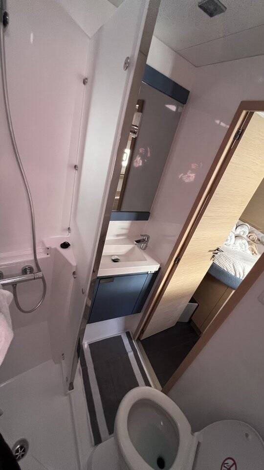 Catamaran Fountaine Pajot Aura 51 Three Dee