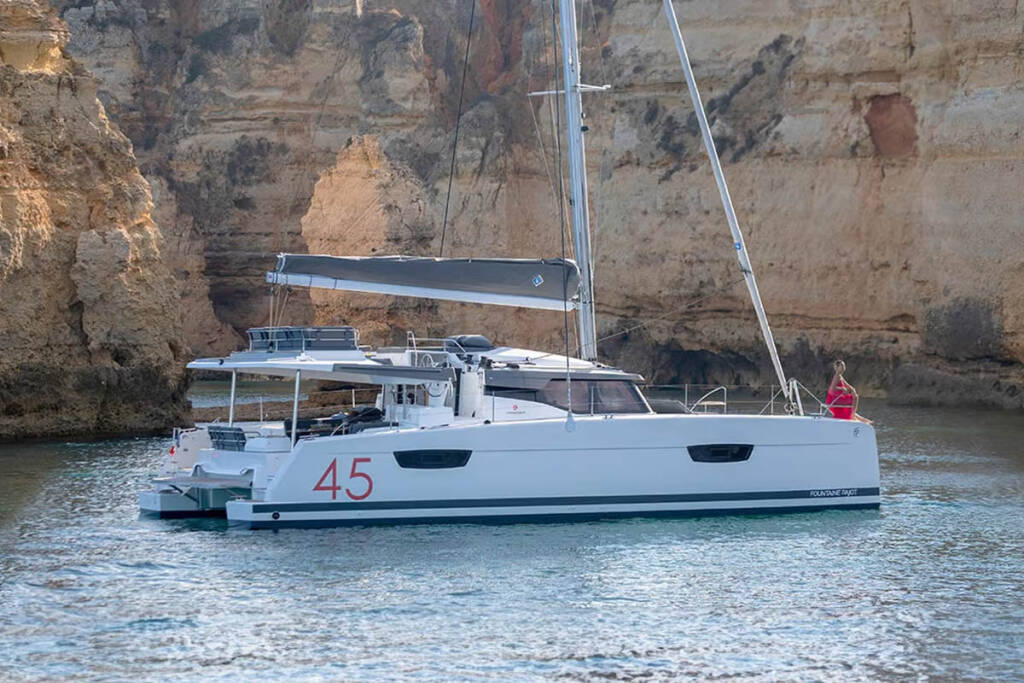 Catamaran Fountaine Pajot Elba 45 Nahoa