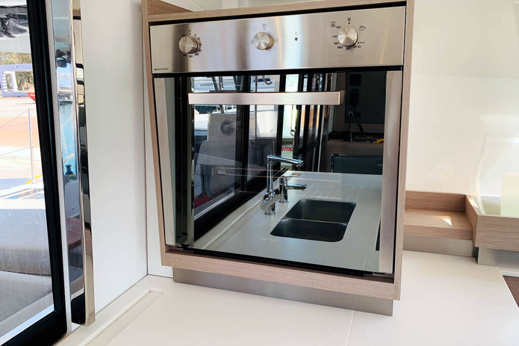 Catamaran Fountaine Pajot Elba 45 Nahoa