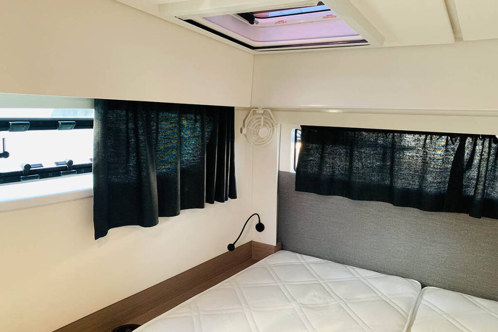 Catamaran Fountaine Pajot Elba 45 Nahoa