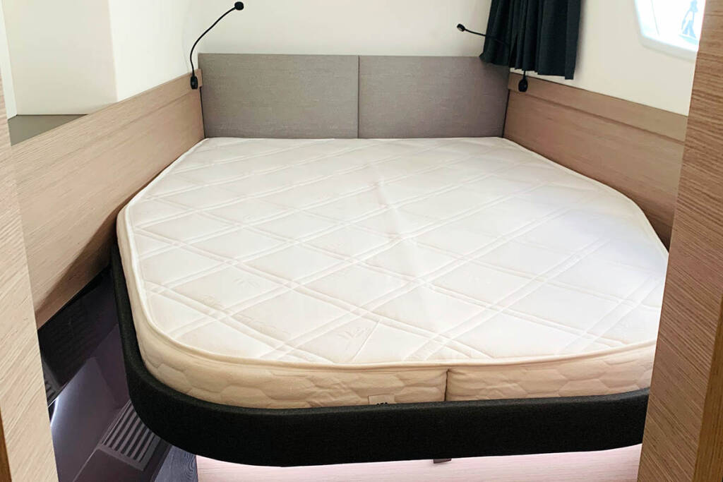 Catamaran Fountaine Pajot Elba 45 Nahoa