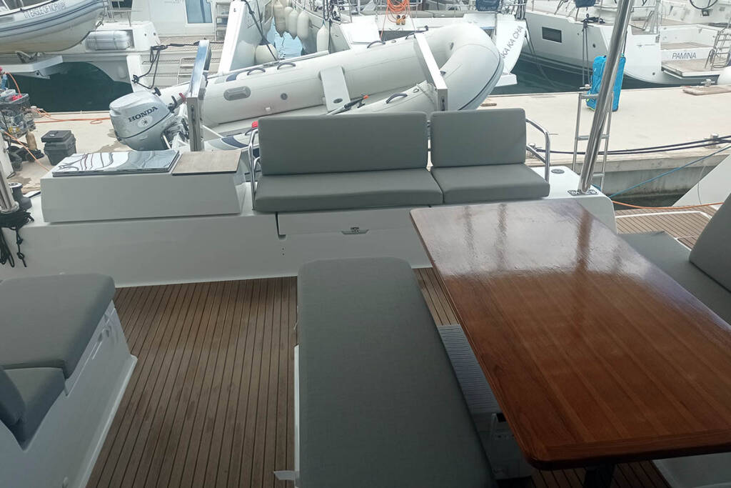 Katamaran Fountaine Pajot Elba 45 Coco