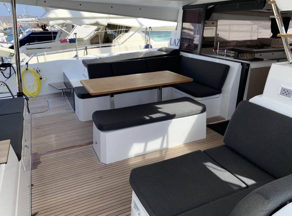 Katamaran Fountaine Pajot Elba 45 Lazuli