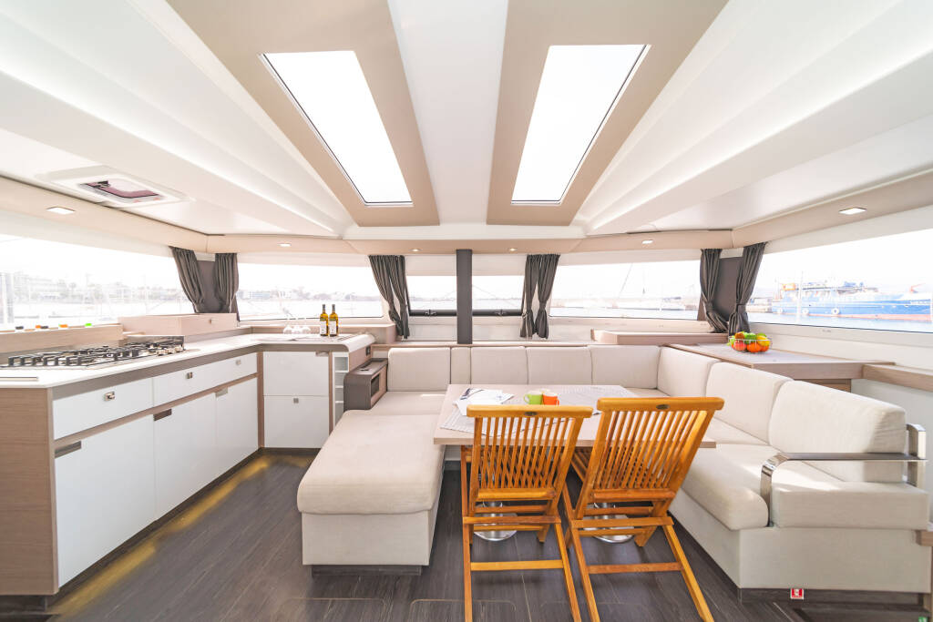 Katamaran Fountaine Pajot Elba 45 Night Breeze