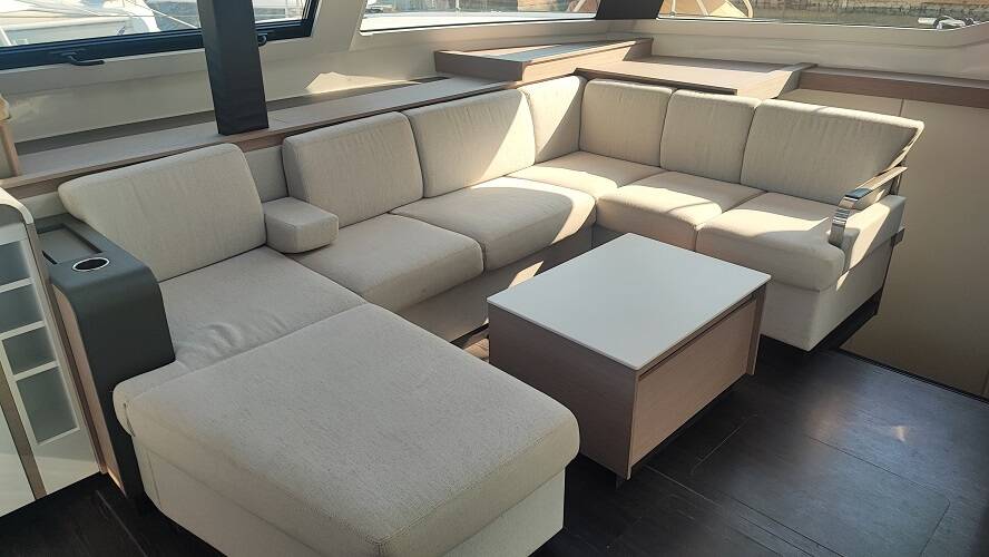 Catamaran Fountaine Pajot Elba 45 Lalom
