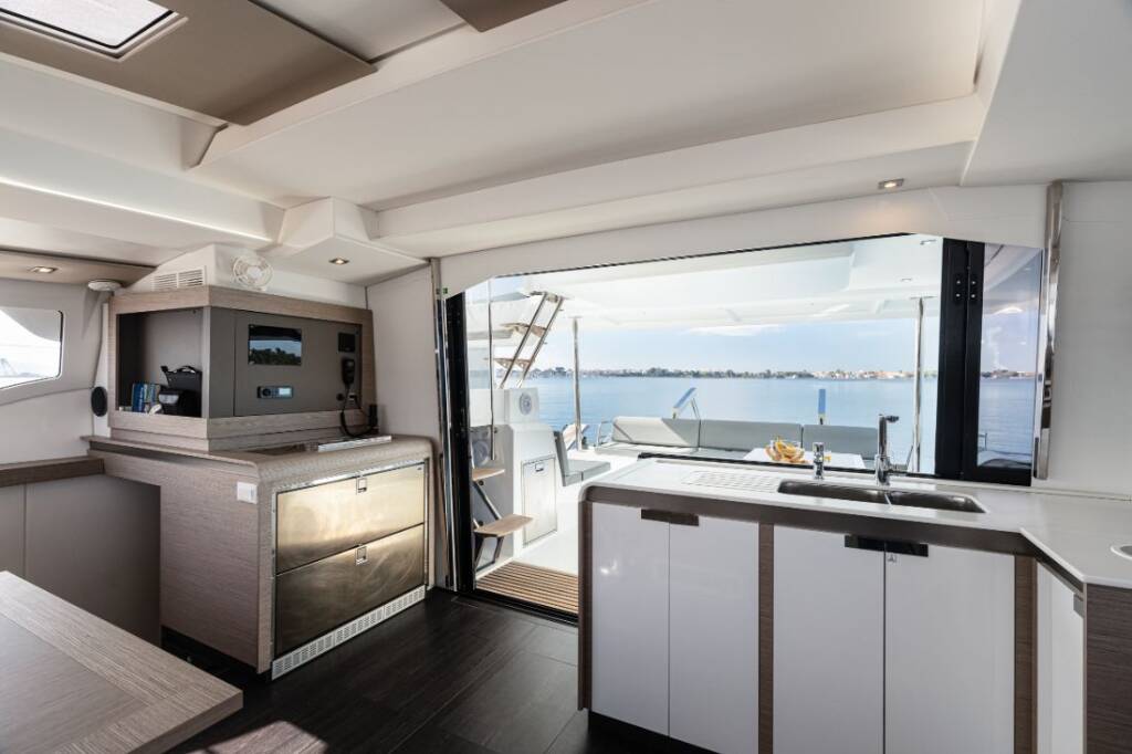 Catamaran Fountaine Pajot Elba 45 Jasmine