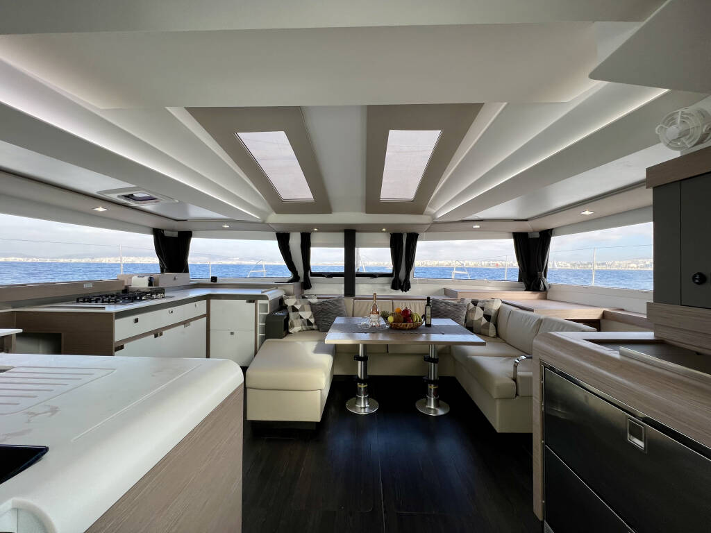 Catamaran Fountaine Pajot Elba 45 Sea Energy II