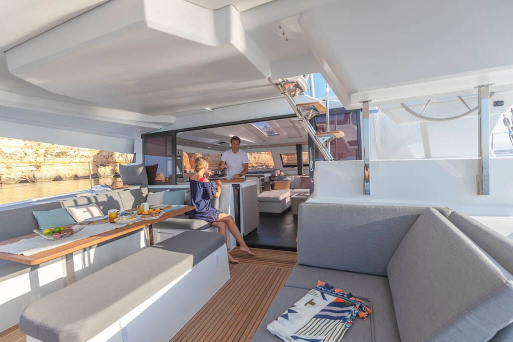 Catamaran Fountaine Pajot Elba 45 Cerulean