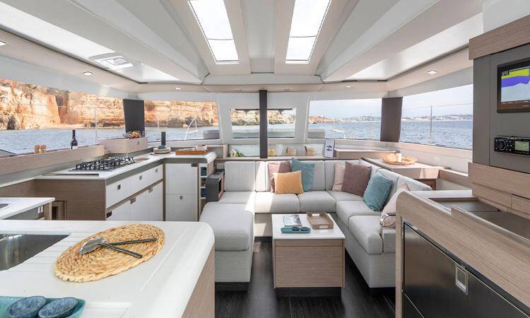 Catamaran Fountaine Pajot Elba 45 Diadem