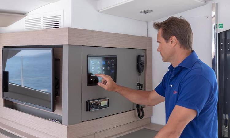 Catamaran Fountaine Pajot Elba 45 Diadem