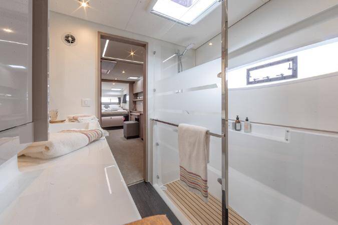 Catamaran Fountaine Pajot Elba 45 Diadem